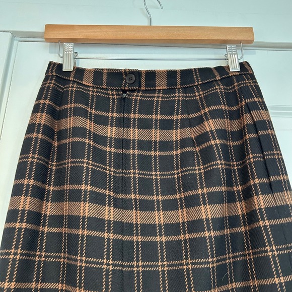 Vintage Carlisle Plaid 100% Wool Midi Skirt Size 8 Preppy Old Money Heritage - Picture 4 of 8